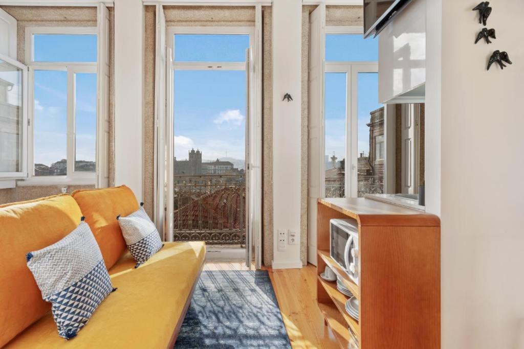Host Wise - Lovely Shinny Flats With Balcony - Clerigos Porto Quarto foto