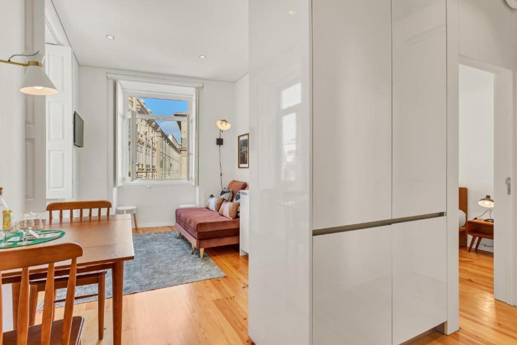 Host Wise - Lovely Shinny Flats With Balcony - Clerigos Porto Quarto foto